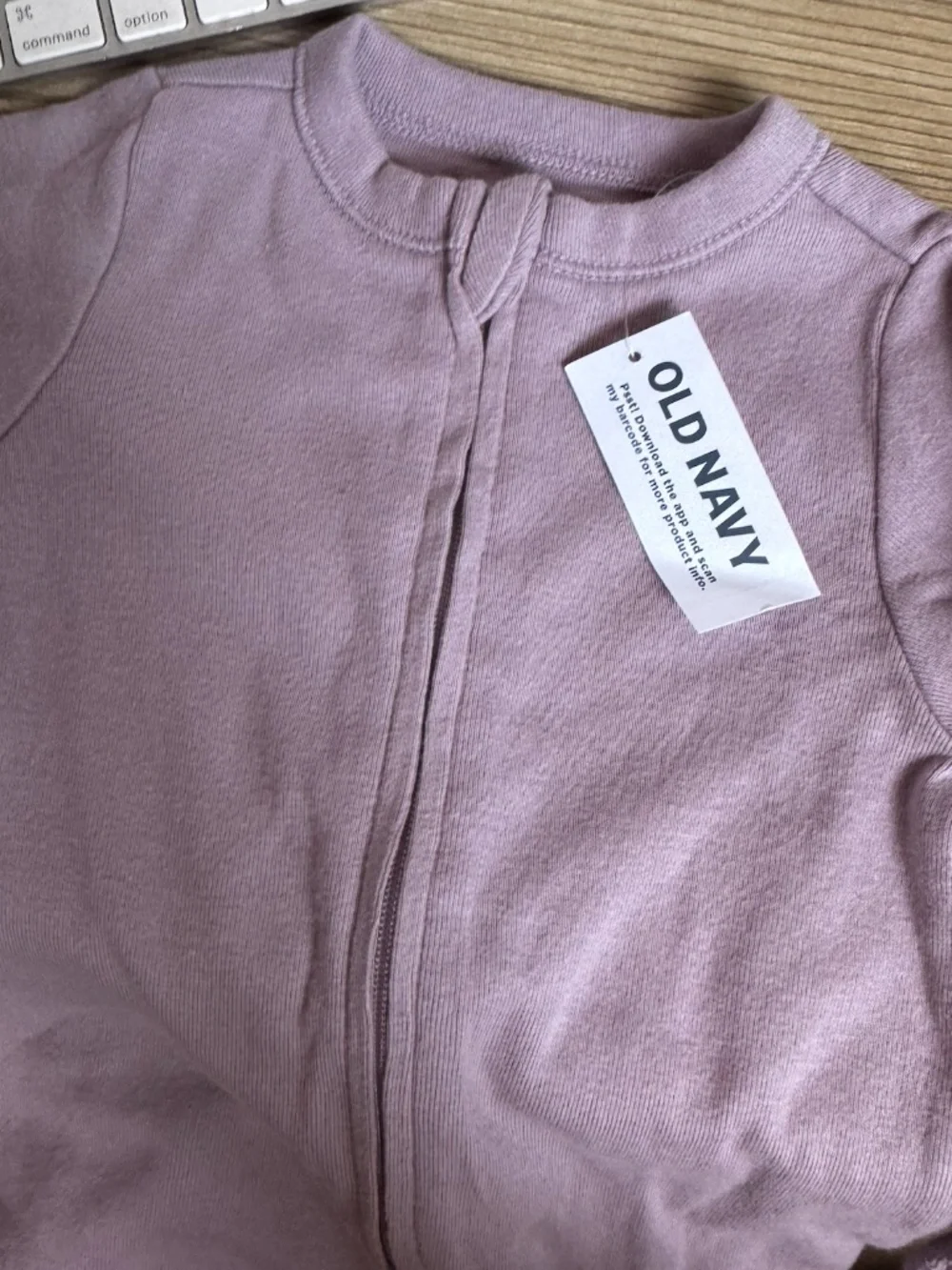Old Navy crew neck